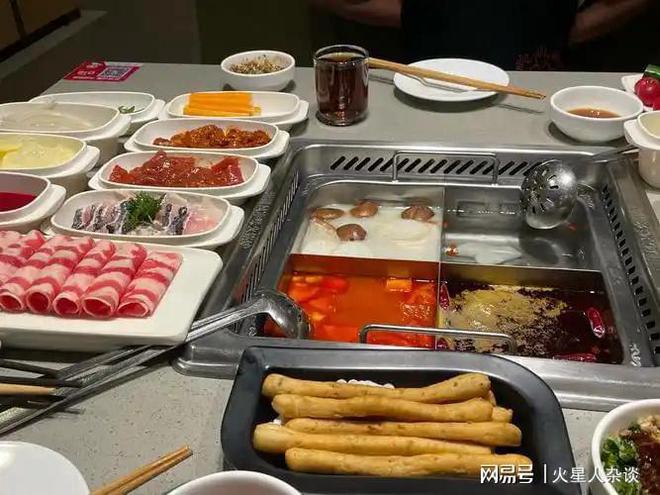 底捞第14第一名在中国开出6820家门店九游会网站2025全球餐饮品牌25强：海(图2)